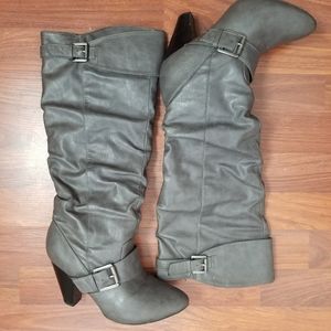 Rampage Gray Boots Size 7